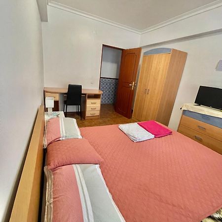 Quarto De Casal Acolhedor Laranjeiro  Luaran gambar