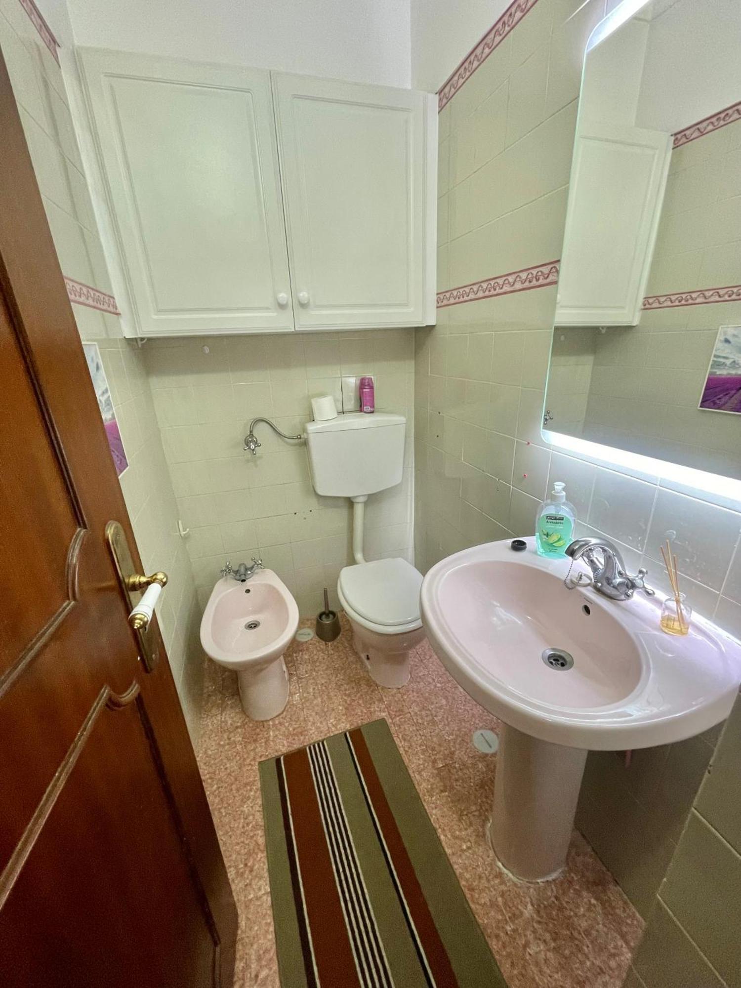 Quarto De Casal Acolhedor Laranjeiro  Luaran gambar